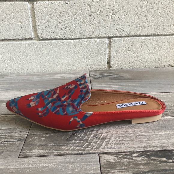 Red Dragon Pointy Toe Slip On Mules - Picture 3 of 6